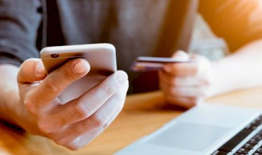 Оплата смартфоном: украинцы отказываются от банковских карт