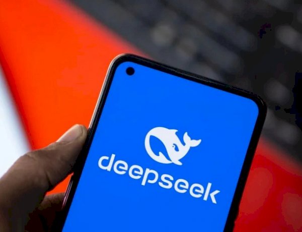 Китайская нейросеть DeepSeek обрушила акции мировых IT-компаний